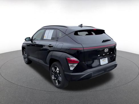 Used 2025 Hyundai Kona SEL image 11