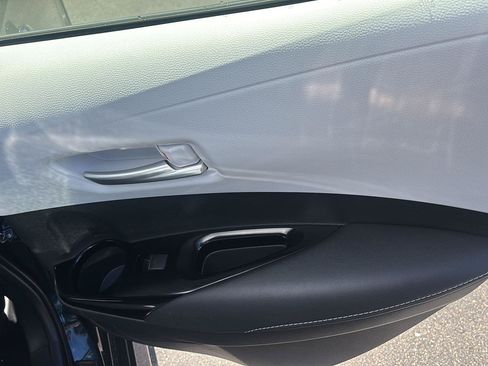 Used 2020 Toyota Corolla SE FWD image 21