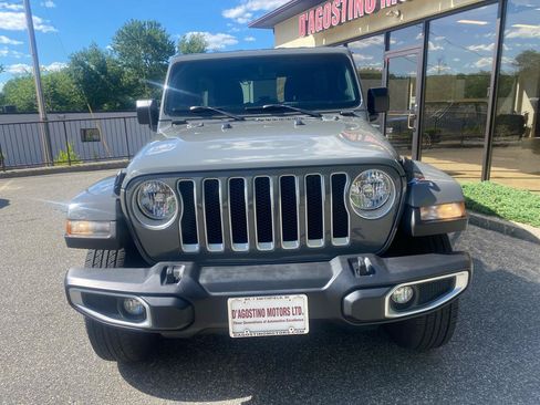Used 2022 Jeep Wrangler Unlimited Sahara AWD/4WD image 5