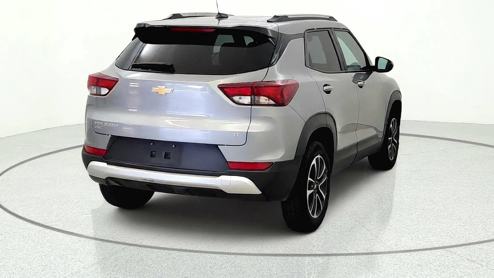 Used 2025 Chevrolet TrailBlazer LT AWD/4WD image 8