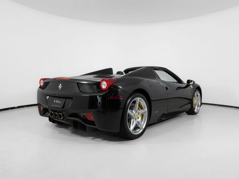 Used 2015 Ferrari 458 Spider RWD image 2