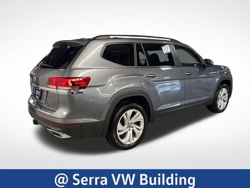 Certified 2023 Volkswagen Atlas SE w/ Panoramic Sunroof Package AWD/4WD image 5