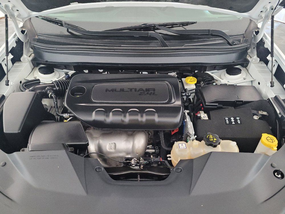 Used 2019 Jeep Cherokee Latitude w/ Popular Appearance Group FWD image 30