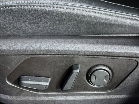 Used 2022 Hyundai Santa Cruz Limited image 19