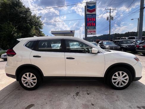 Used 2017 Nissan Rogue S AWD/4WD image 7