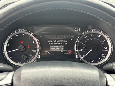 Used 2024 Toyota Highlander LE FWD image 27