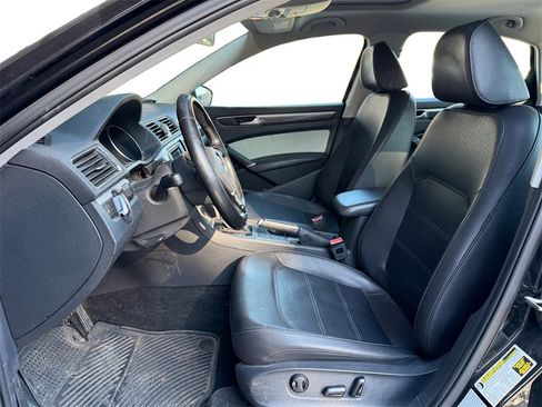 Used 2016 Volkswagen Passat 1.8T SE image 10