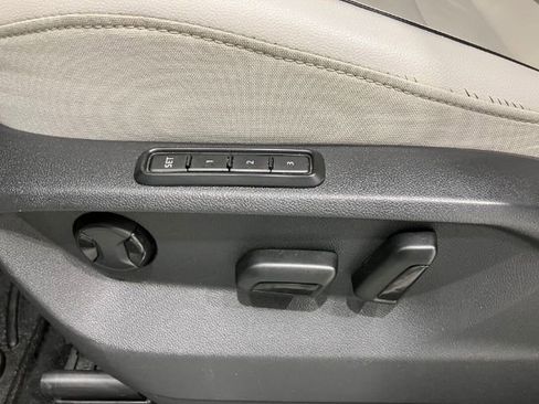 Used 2019 Volkswagen Tiguan SEL Premium R-Line AWD/4WD image 47