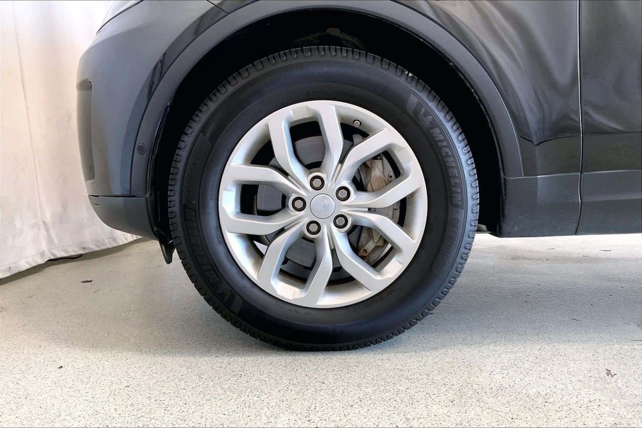 Used 2020 Land Rover Discovery SE AWD/4WD image 6