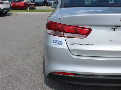 Used 2018 Kia Optima LX FWD image 40