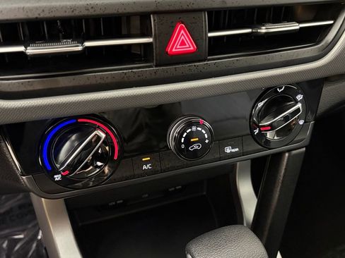 New 2026 Kia Seltos LX image 25