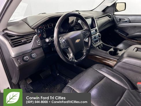 Used 2019 Chevrolet Tahoe LT image 3