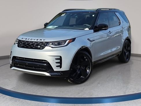 Used 2024 Land Rover Discovery Dynamic SE image 1