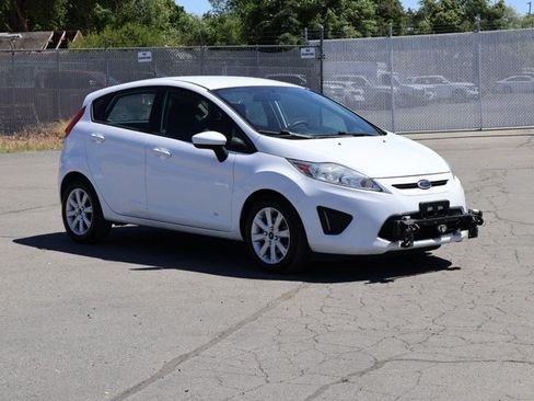 Used 2012 Ford Fiesta SE FWD image 3