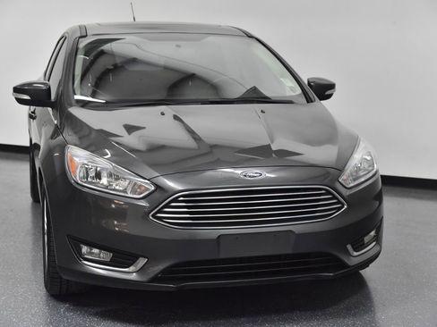 Used 2015 Ford Focus Titanium w/ Titanium Cold Weather Package image 2