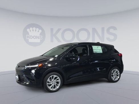 New 2027 Chevrolet Bolt LT w/ Comfort Package FWD image 7