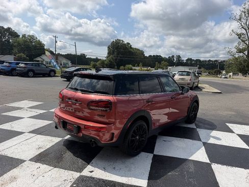 Used 2024 MINI Cooper Clubman S w/ Signature Upholstery Package FWD image 6