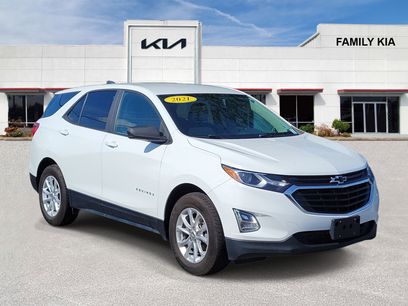 Used 2021 Chevrolet Equinox LS w/ LS Convenience Package