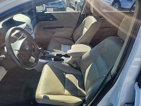 Used 2013 Honda Accord Touring image 10