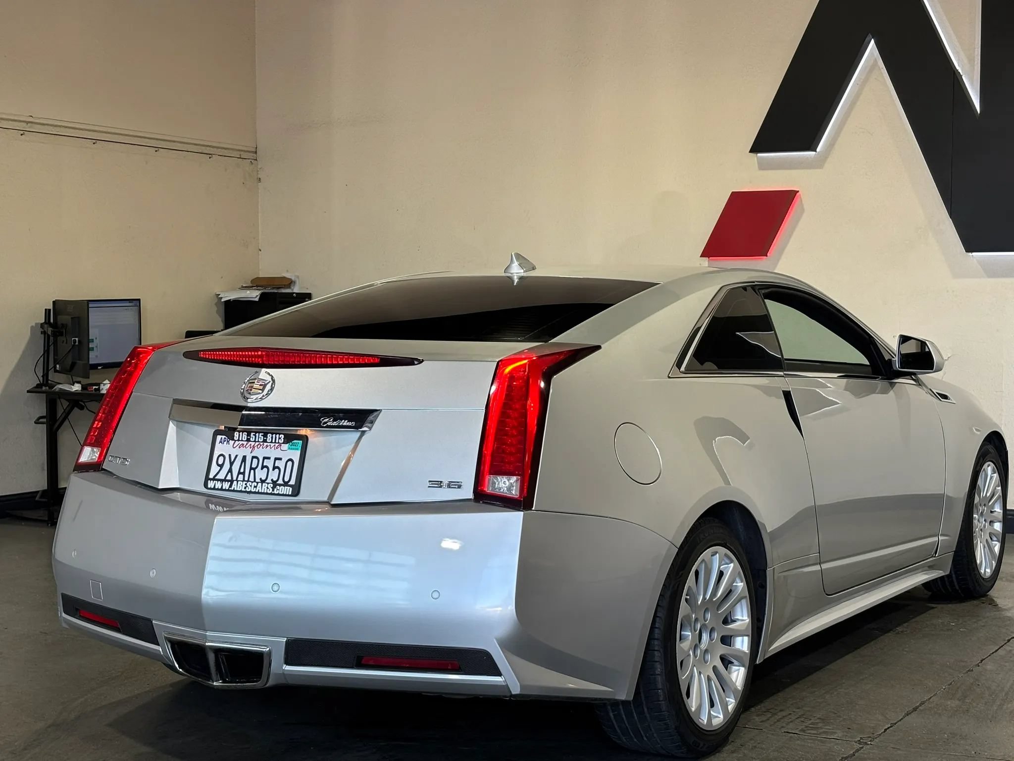 Used 2013 Cadillac CTS Performance RWD image 7