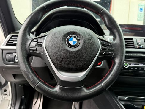 Used 2016 BMW 340i xDrive Sedan AWD/4WD image 32