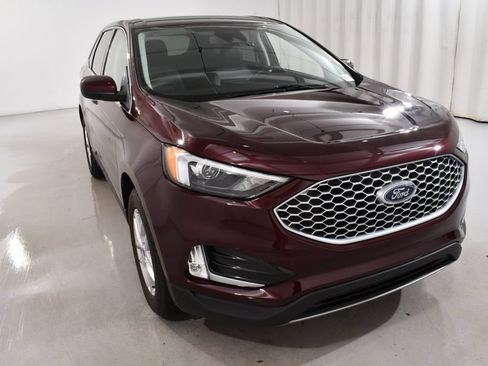 Used 2024 Ford Edge SEL w/ Convenience Package AWD/4WD image 4