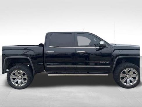 Used 2017 GMC Sierra 1500 Denali w/ Denali Ultimate Package image 6