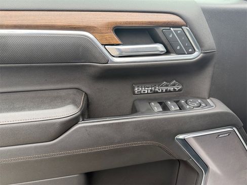 Used 2023 Chevrolet Silverado 1500 High Country w/ High Country Premium Package image 9