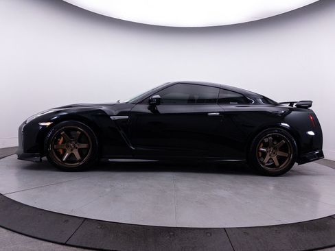 Used 2020 Nissan GT-R Premium w/ Premium Interior Package AWD/4WD image 58