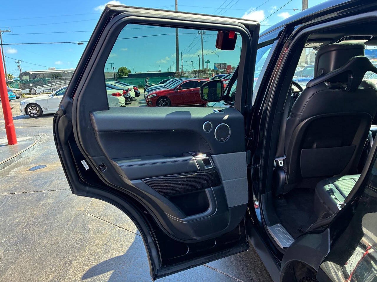 Used 2018 Land Rover Range Rover Sport HSE AWD/4WD image 8