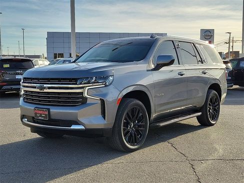 Used 2021 Chevrolet Tahoe LT w/ Rear Media and Nav Package image 5