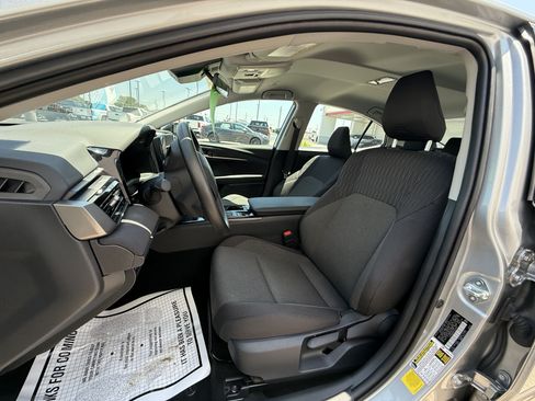 Used 2026 Toyota Camry LE FWD image 4