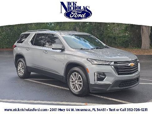 Used 2024 Chevrolet Traverse LT FWD image 1