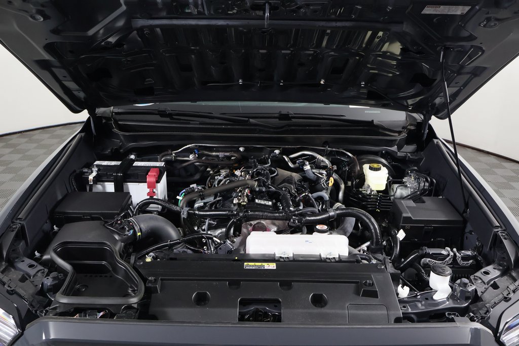 Used 2026 Toyota Tacoma SR5 w/ SR5 Upgrade Package RWD image 13