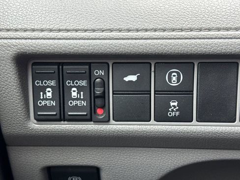 Used 2023 Honda Odyssey EX-L image 54