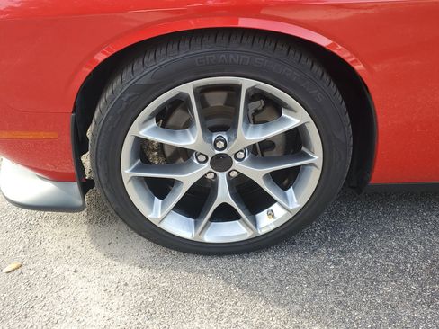 Used 2023 Dodge Challenger GT image 4