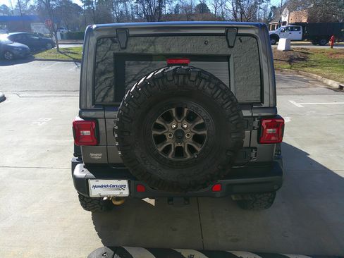 Used 2021 Jeep Wrangler Unlimited Rubicon w/ Trailer Tow Package image 11