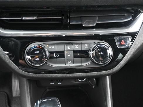 New 2026 Buick Envista Sport Touring FWD image 18