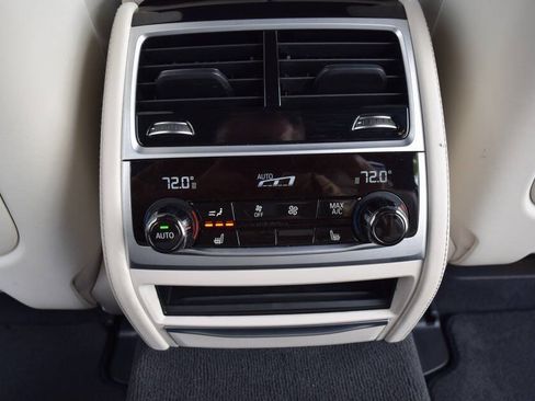 Used 2017 BMW ALPINA B7 xDrive AWD/4WD image 47