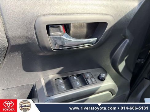 Used 2023 Toyota Tacoma TRD Sport image 10