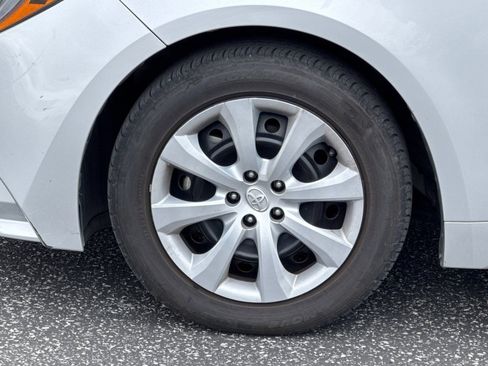 Used 2023 Toyota Corolla LE FWD image 22