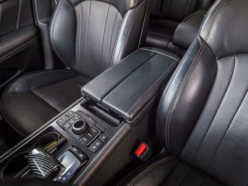 Used 2018 Genesis G80 3.3T Sport image 31