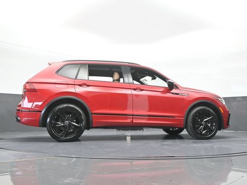 Used 2024 Volkswagen Tiguan SE R-Line FWD image 66