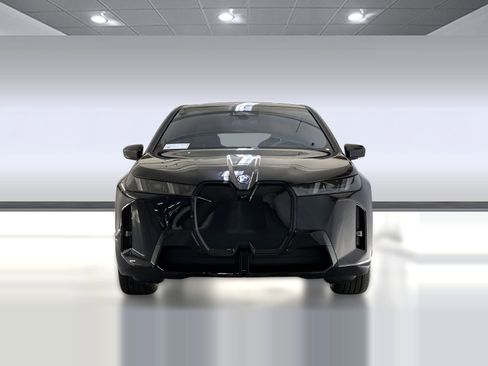 New 2026 BMW iX xDrive60 w/ M Sport Package image 19