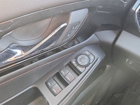 Used 2023 Chevrolet Traverse RS w/ LPO, Floor Liner Package image 22