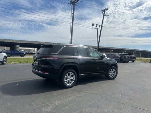 Used 2023 Jeep Grand Cherokee Limited image 6