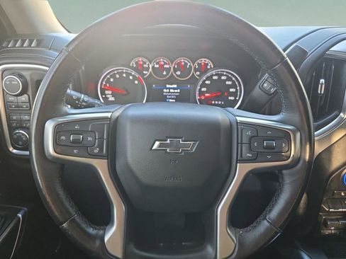 Used 2021 Chevrolet Silverado 1500 LT Trail Boss w/ Convenience Package II image 23