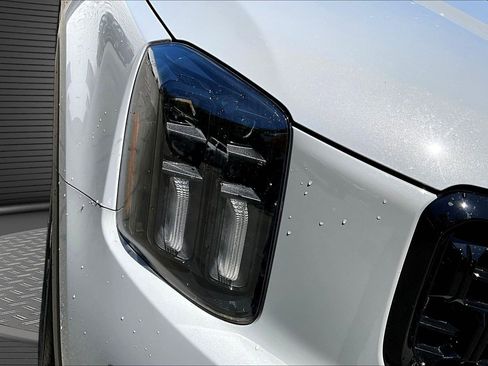 Used 2024 Kia Telluride EX X-Line AWD/4WD image 23