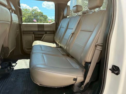 Used 2019 Ford F550 4x4 Crew Cab Super Duty w/ Power Equipment Group image 30