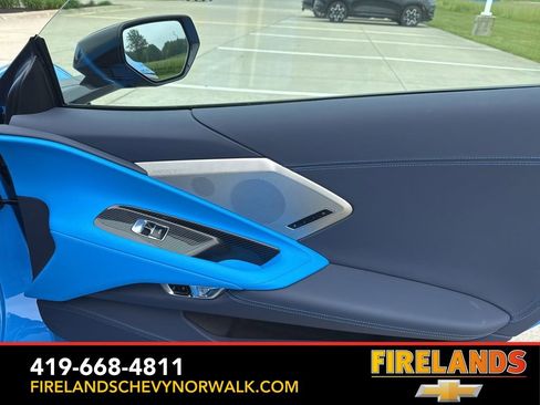 New 2025 Chevrolet Corvette Stingray Premium Cpe w/ Z51 Performance Package image 30
